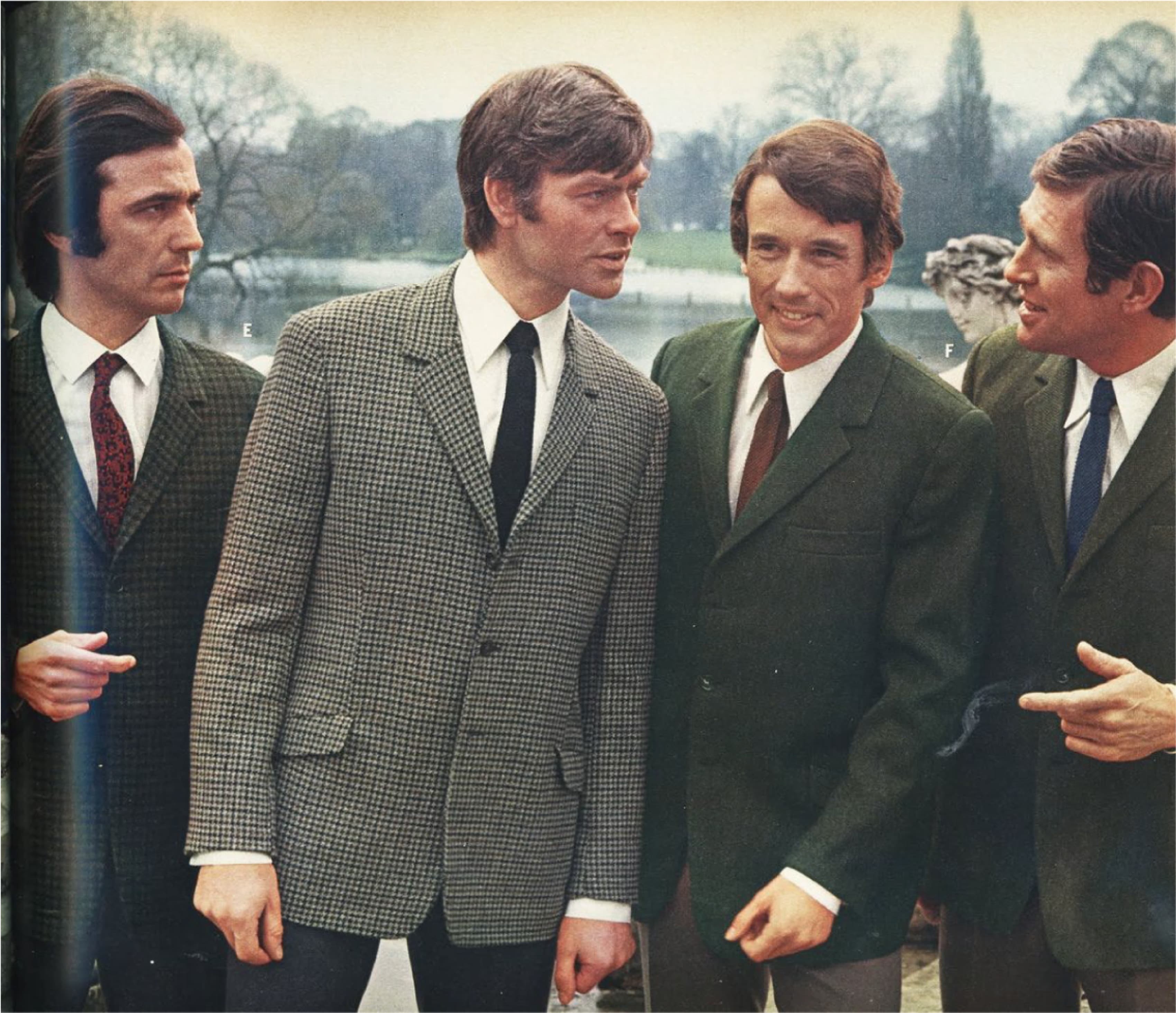3-BUTTON SUITS image 5