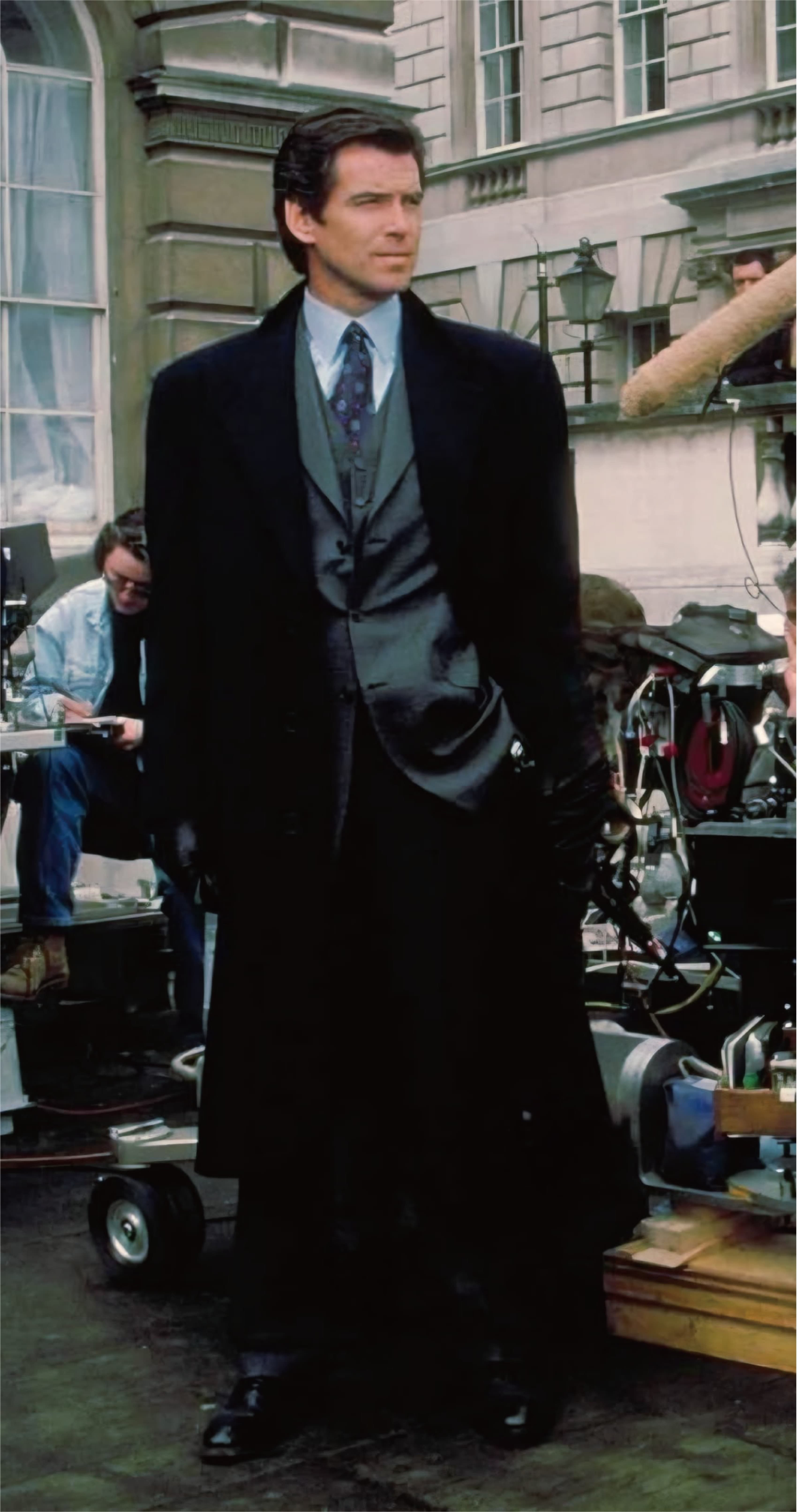 3-piece suits image 2