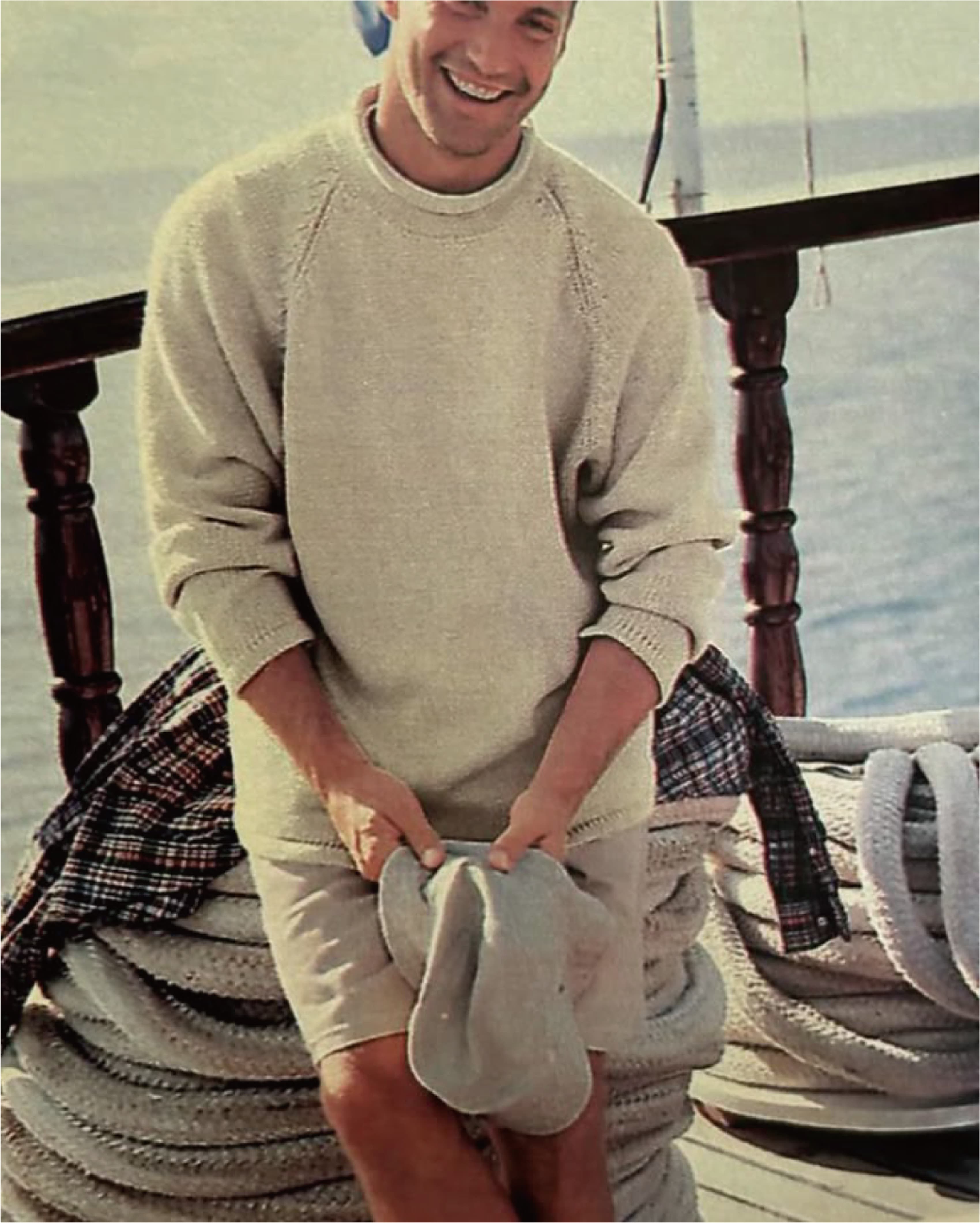 SUBMARINE SWEATERS image 2